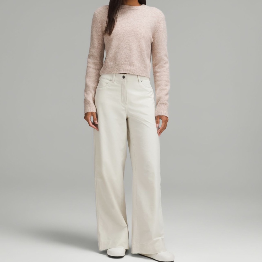 $128 Lululemon City Sleek Utilitech Extra-Wide-Leg Pant Bone